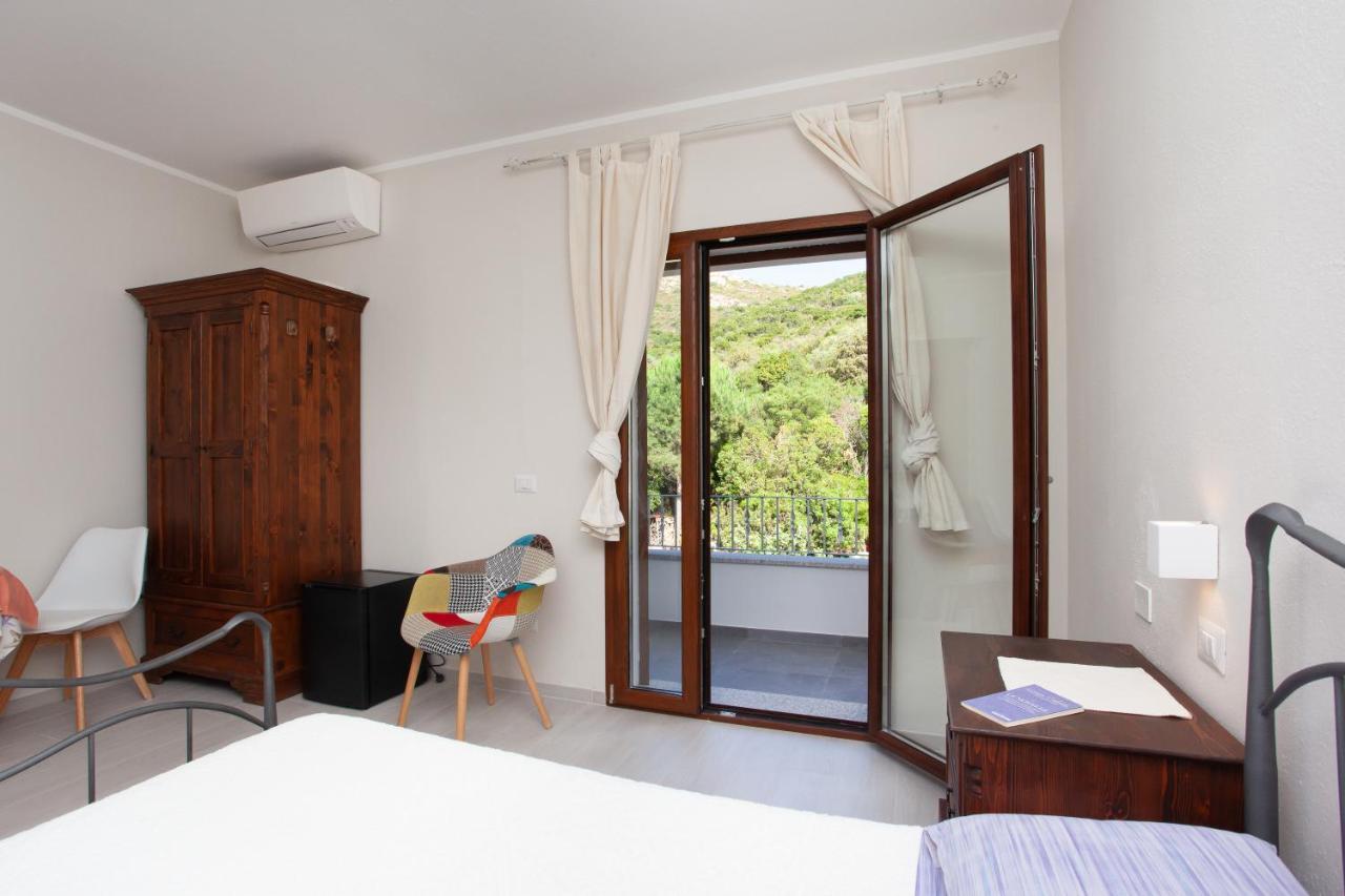 Lu Lioni Rooms Сан-Теодоро Екстер'єр фото