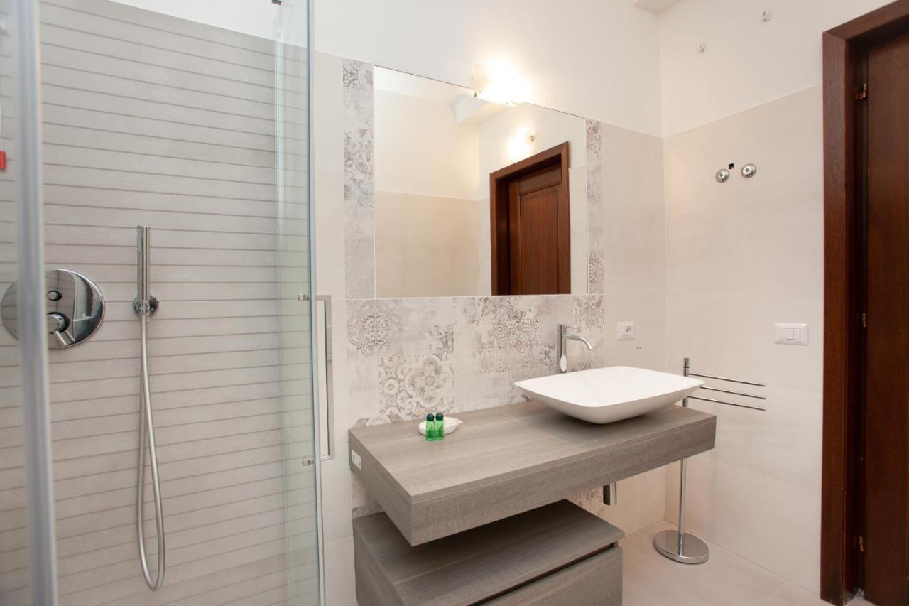 Lu Lioni Rooms Сан-Теодоро Екстер'єр фото