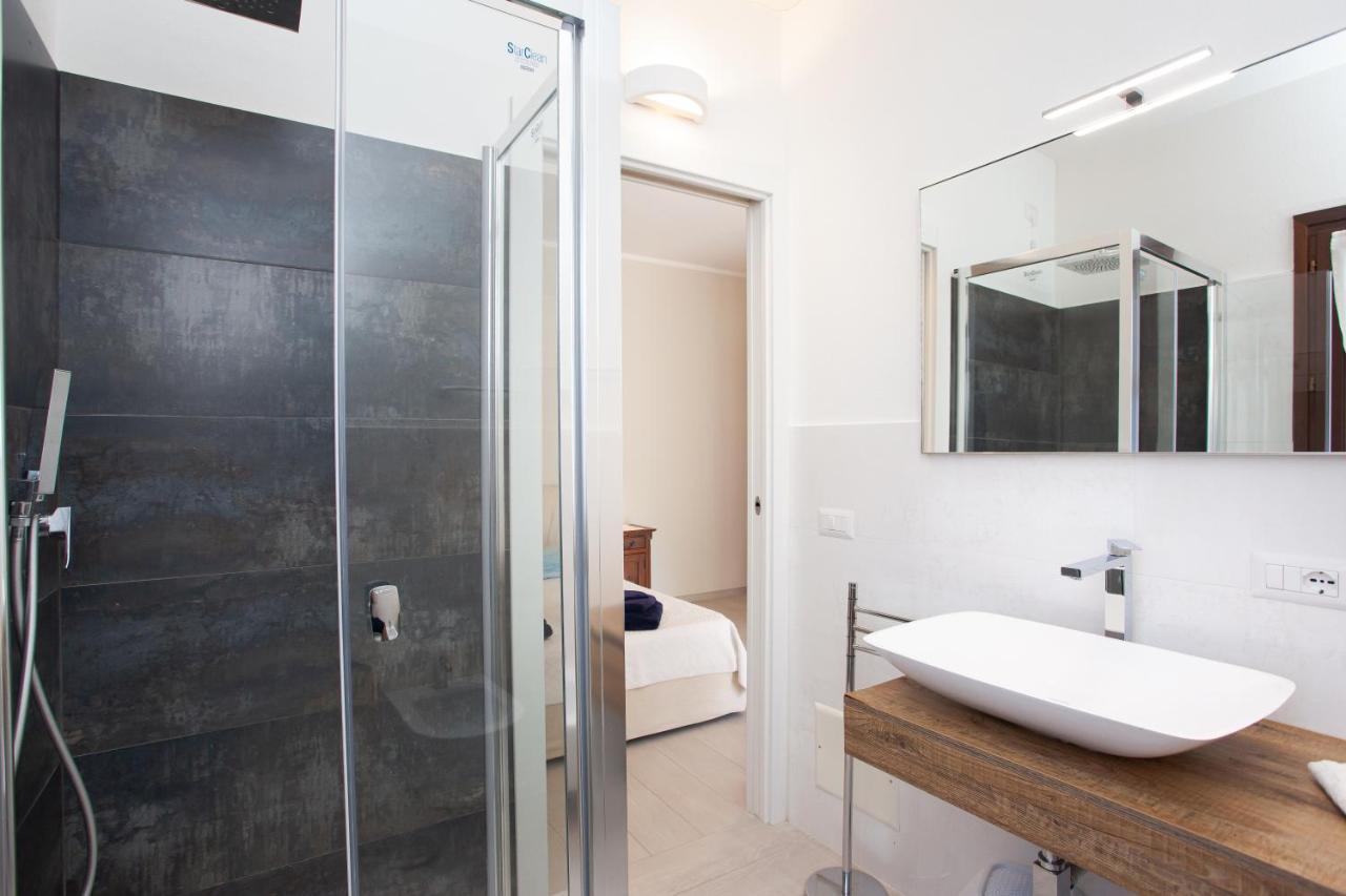 Lu Lioni Rooms Сан-Теодоро Екстер'єр фото